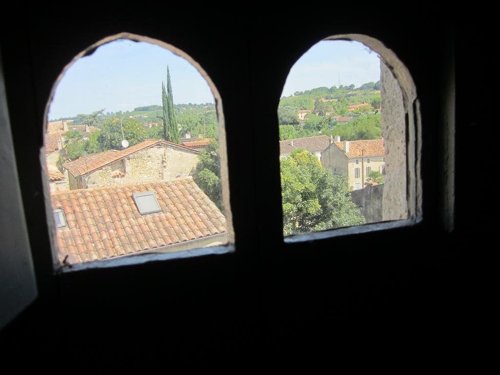 Chambre D'Hotes La Tour De Brazalem Nérac Стая снимка